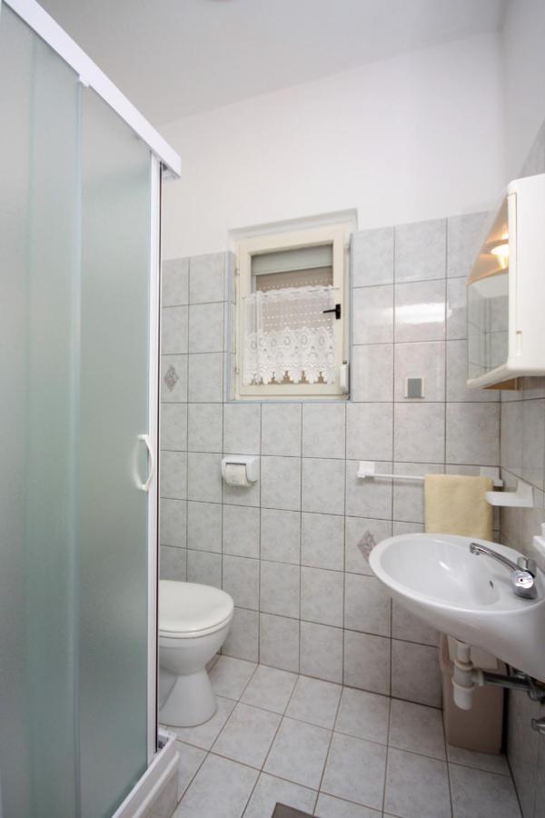 Apartments By The Sea Kampor, Rab - 4986 외부 사진