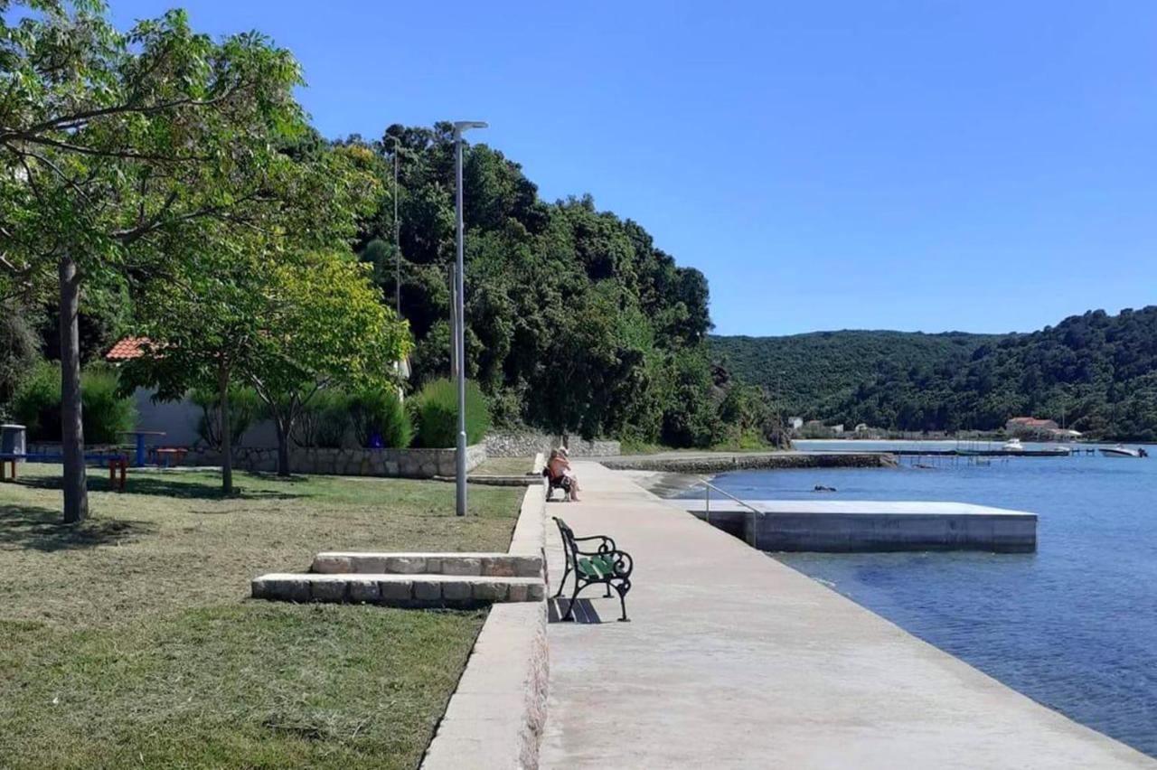Apartments By The Sea Kampor, Rab - 4986 외부 사진